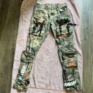 Army Fatigue Cargo Pants w/graffiti writing